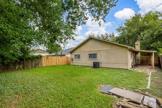 10722 Highland Woods Drive, Sugar Land, TX 77498