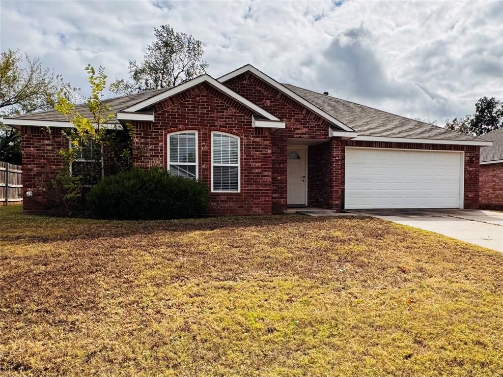 2205 Gray Dove Drive, Shawnee, OK 74804