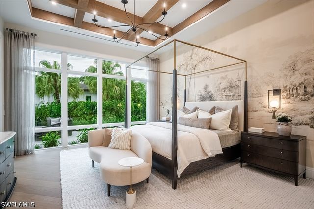 3235 REGATTA RD, Naples, FL 34103