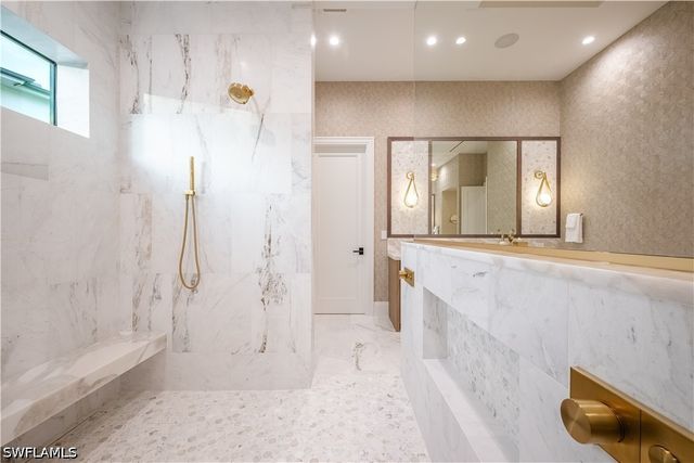 3235 REGATTA RD, Naples, FL 34103