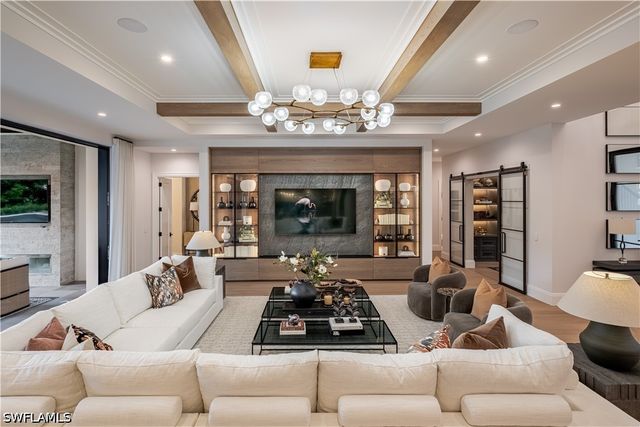 3235 REGATTA RD, Naples, FL 34103