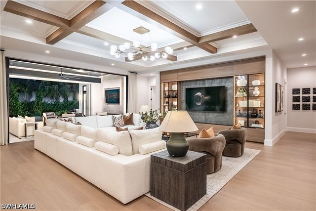 3235 REGATTA RD, Naples, FL 34103