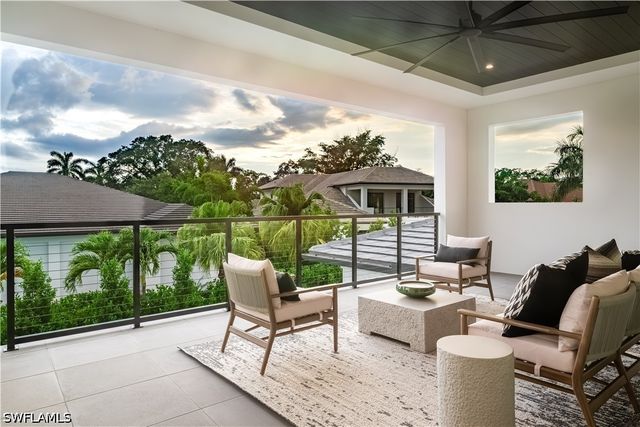 3235 REGATTA RD, Naples, FL 34103