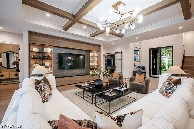 3235 REGATTA RD, Naples, FL 34103