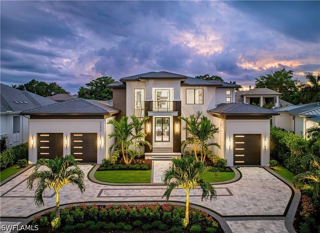 3235 REGATTA RD, Naples, FL 34103
