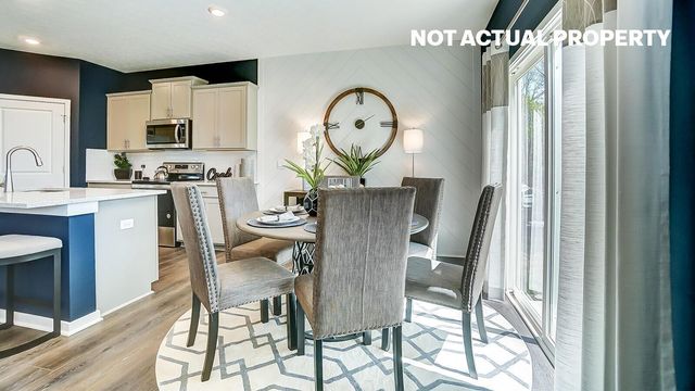 7722 Hickory Lakes Drive, Pickerington, OH 43147