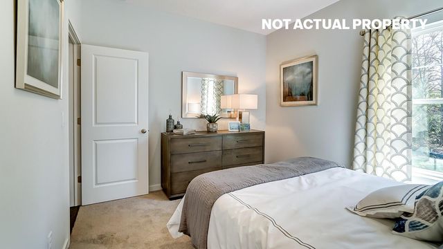 7722 Hickory Lakes Drive, Pickerington, OH 43147