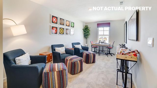 7722 Hickory Lakes Drive, Pickerington, OH 43147