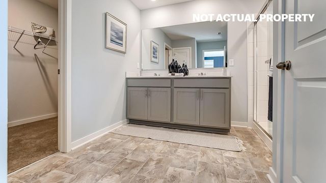 7722 Hickory Lakes Drive, Pickerington, OH 43147