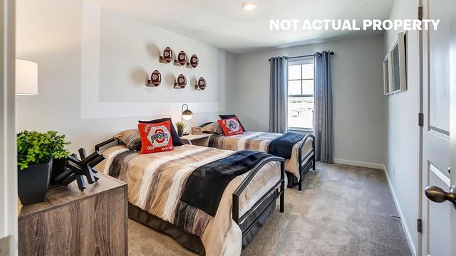 7722 Hickory Lakes Drive, Pickerington, OH 43147