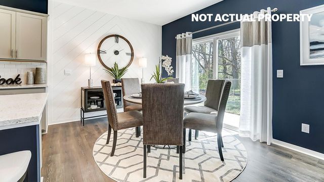7722 Hickory Lakes Drive, Pickerington, OH 43147