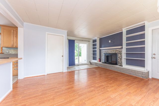 562 Brookside Road, Ypsilanti, MI 48197