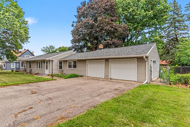 562 Brookside Road, Ypsilanti, MI 48197