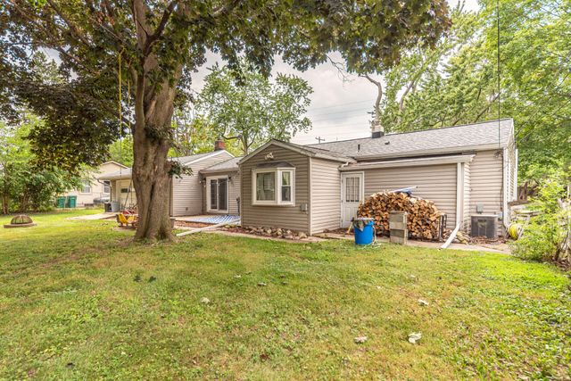 562 Brookside Road, Ypsilanti, MI 48197