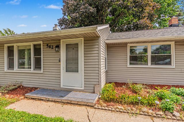 562 Brookside Road, Ypsilanti, MI 48197
