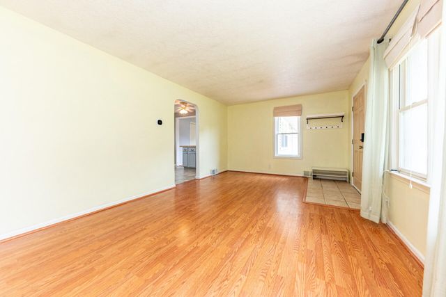 562 Brookside Road, Ypsilanti, MI 48197