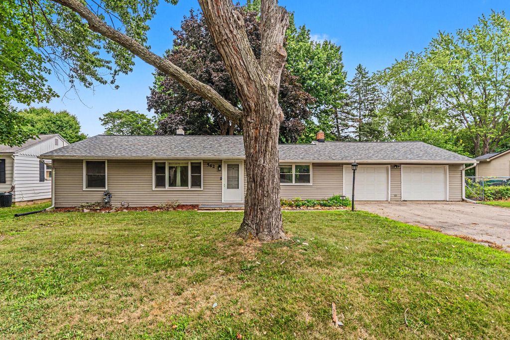 562 Brookside Road, Ypsilanti, MI 48197