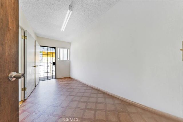 915 E 41st, Los Angeles, CA 90011