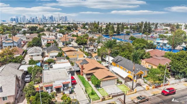915 E 41st, Los Angeles, CA 90011
