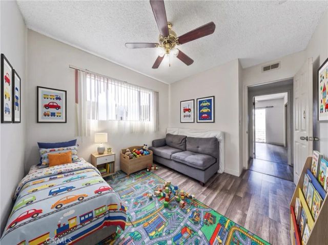 915 E 41st, Los Angeles, CA 90011