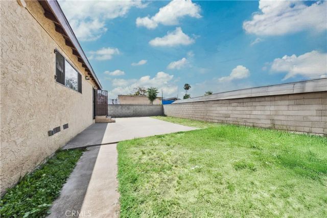915 E 41st, Los Angeles, CA 90011