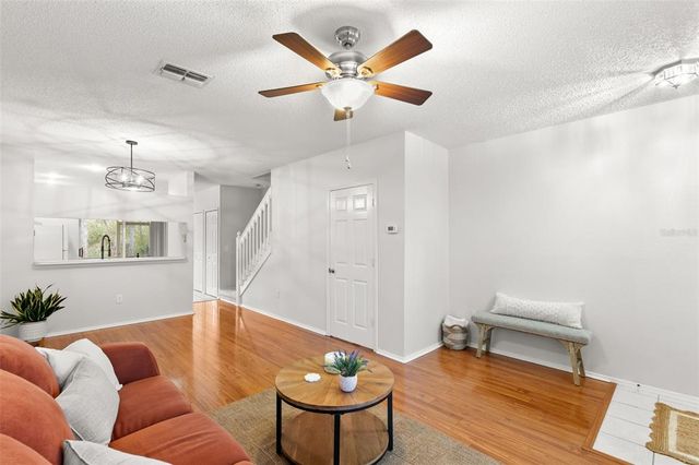 8615 HUNTERS KEY CIRCLE, Tampa, FL 33647