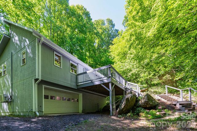 109 Narrow Way Road, Burnsville, NC 28714