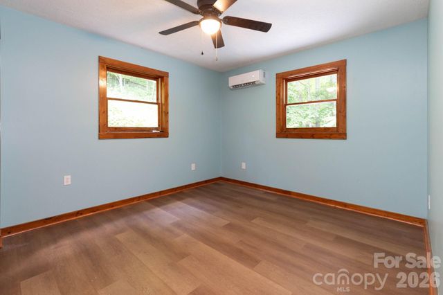 109 Narrow Way Road, Burnsville, NC 28714
