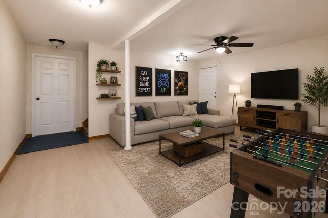 109 Narrow Way Road, Burnsville, NC 28714