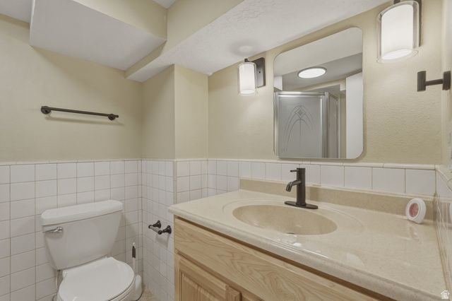 403 HIGHLAND DR, Ogden, UT 84405