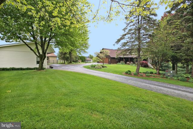 253 YUMMERDALL RD, Lititz, PA 17543