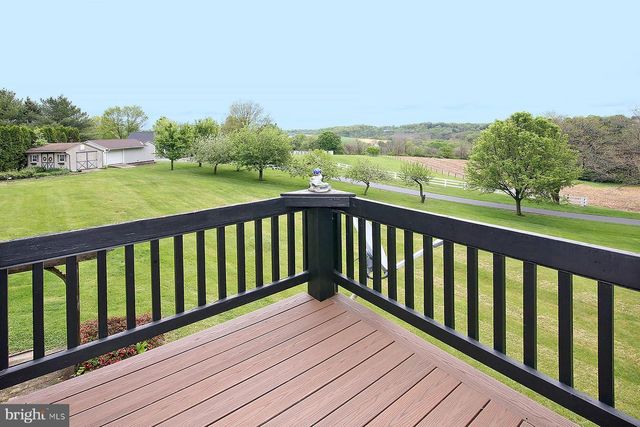 253 YUMMERDALL RD, Lititz, PA 17543