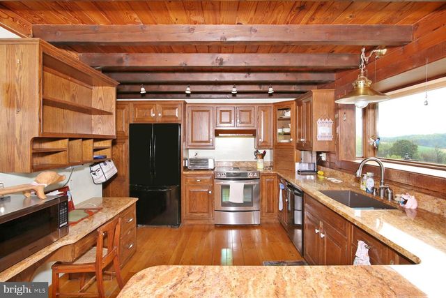 253 YUMMERDALL RD, Lititz, PA 17543