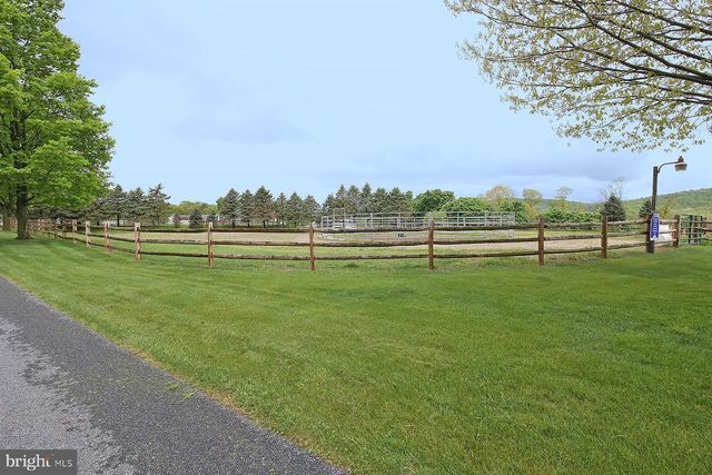 253 YUMMERDALL RD, Lititz, PA 17543