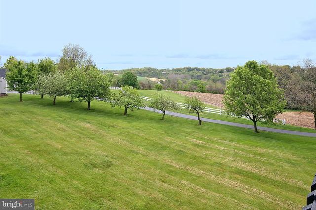 253 YUMMERDALL RD, Lititz, PA 17543