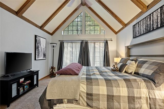 27434 White Fir, Lake Arrowhead, CA 92352