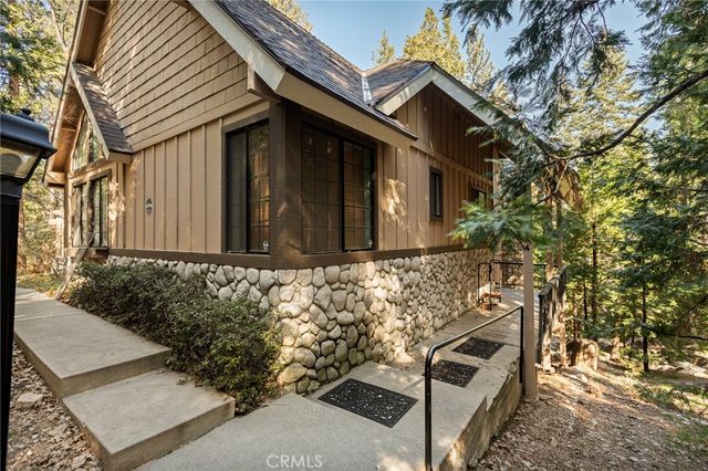 27434 White Fir, Lake Arrowhead, CA 92352