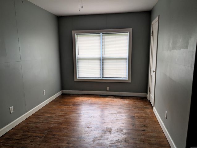 1808 W Center, Searcy, AR 72143
