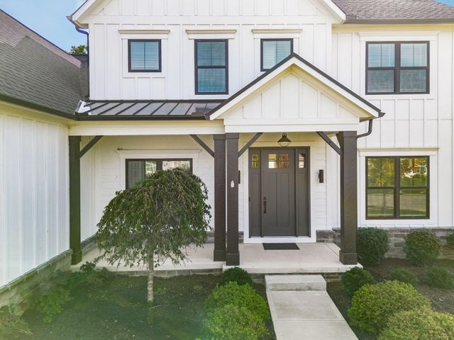 9196 McDowall Drive, Powell, OH 43065