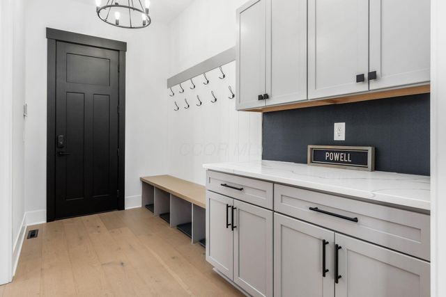 9196 McDowall Drive, Powell, OH 43065