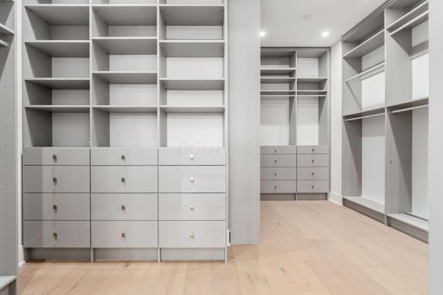 9196 McDowall Drive, Powell, OH 43065