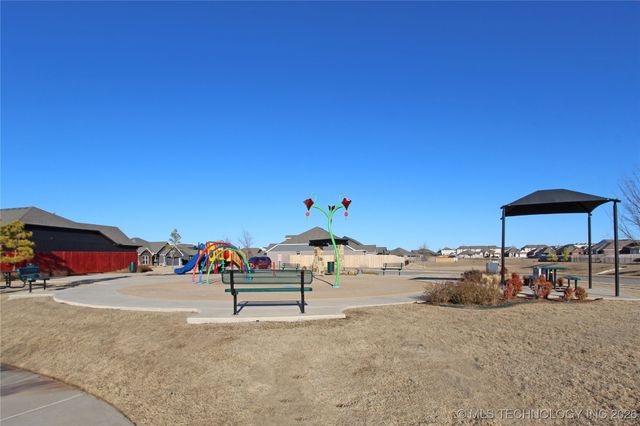 1664 E 138 Street S, Glenpool, OK 74033