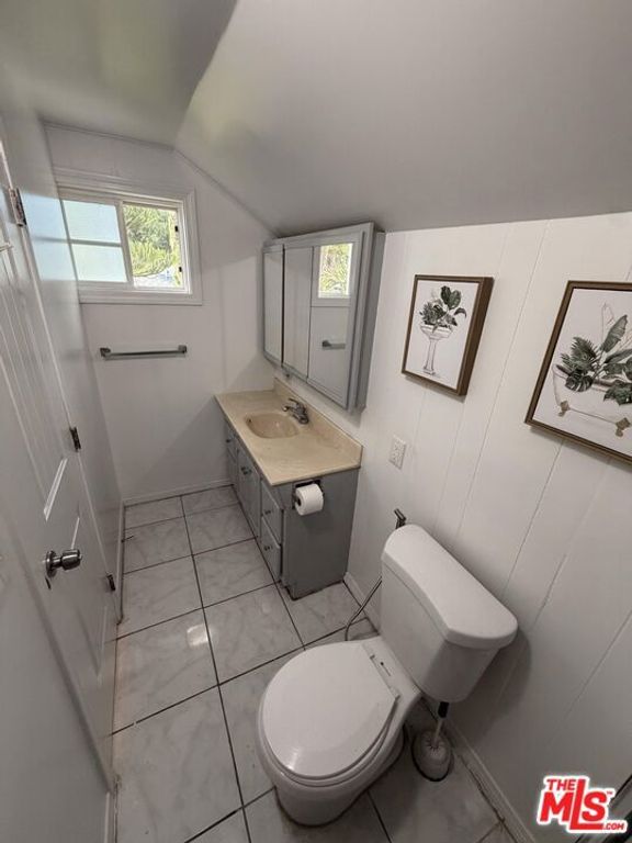 Image 39 of property listing at 1740 Ohio Avenue, Long Beach, CA 90804