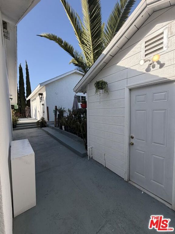Image 69 of property listing at 1740 Ohio Avenue, Long Beach, CA 90804