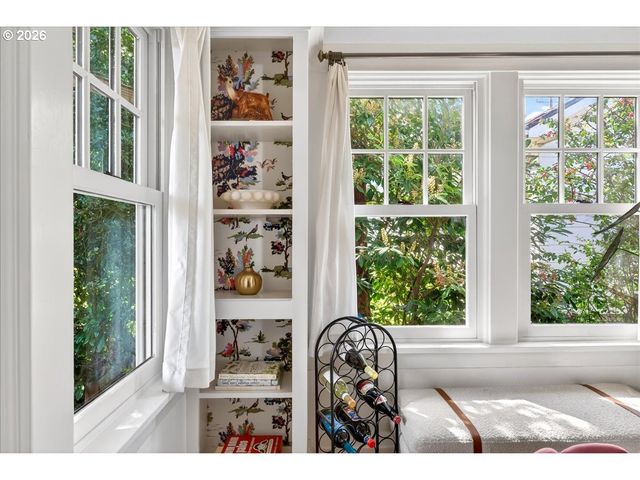 6124 Se 17TH Ave, Portland, OR 97202