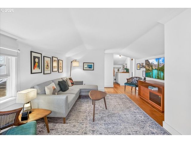 6124 Se 17TH Ave, Portland, OR 97202