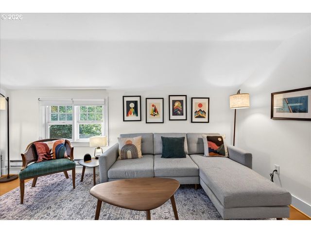 6124 Se 17TH Ave, Portland, OR 97202