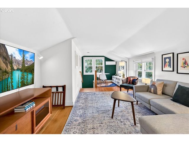 6124 Se 17TH Ave, Portland, OR 97202