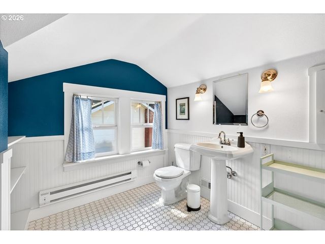 6124 Se 17TH Ave, Portland, OR 97202