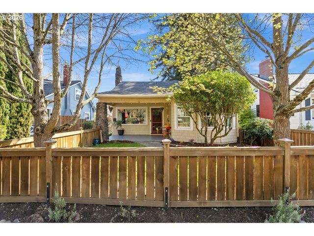 6124 Se 17TH Ave, Portland, OR 97202